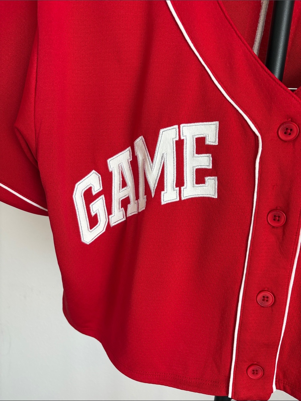 wild fable Red GAME DAY Cropped Baseball Jersey - Picture 4 of 8